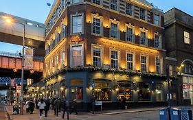 The Wellington Hotel